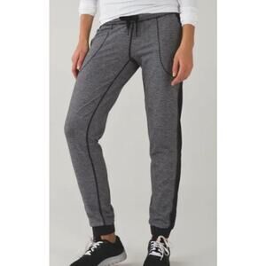 Lululemon Heathered Gray Lined Base Runner Pant Size 4
